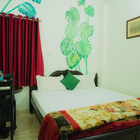 Hotel Lake Paradise Удайпур Екстериор снимка