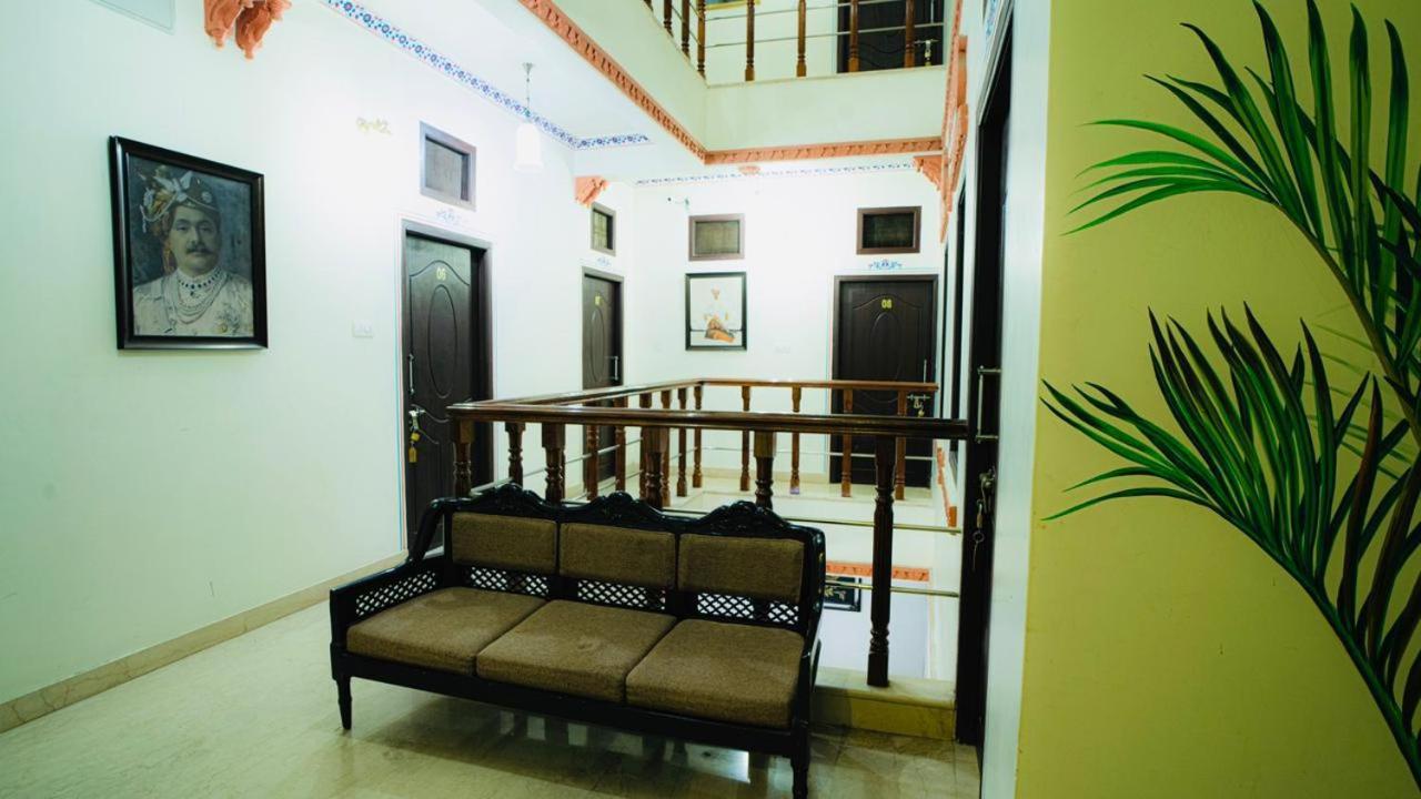 Hotel Lake Paradise Удайпур Екстериор снимка